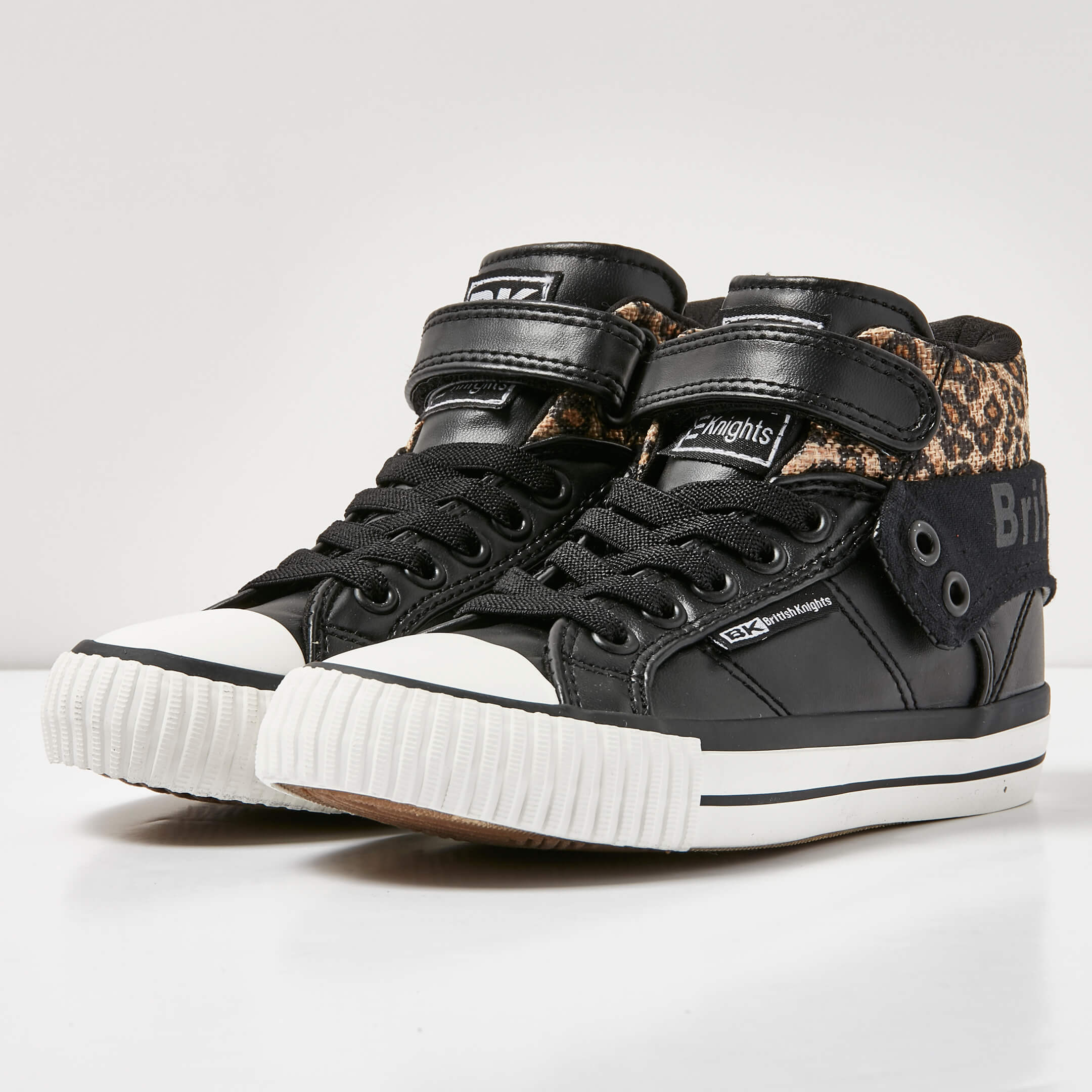 British Knights Sneaker Front view B44-3751C-15 ROCO HIGH-TOP FEMALE British Knights Sneaker Front view B44-3751C-15 ROCO HIGH-TOP FEMALE