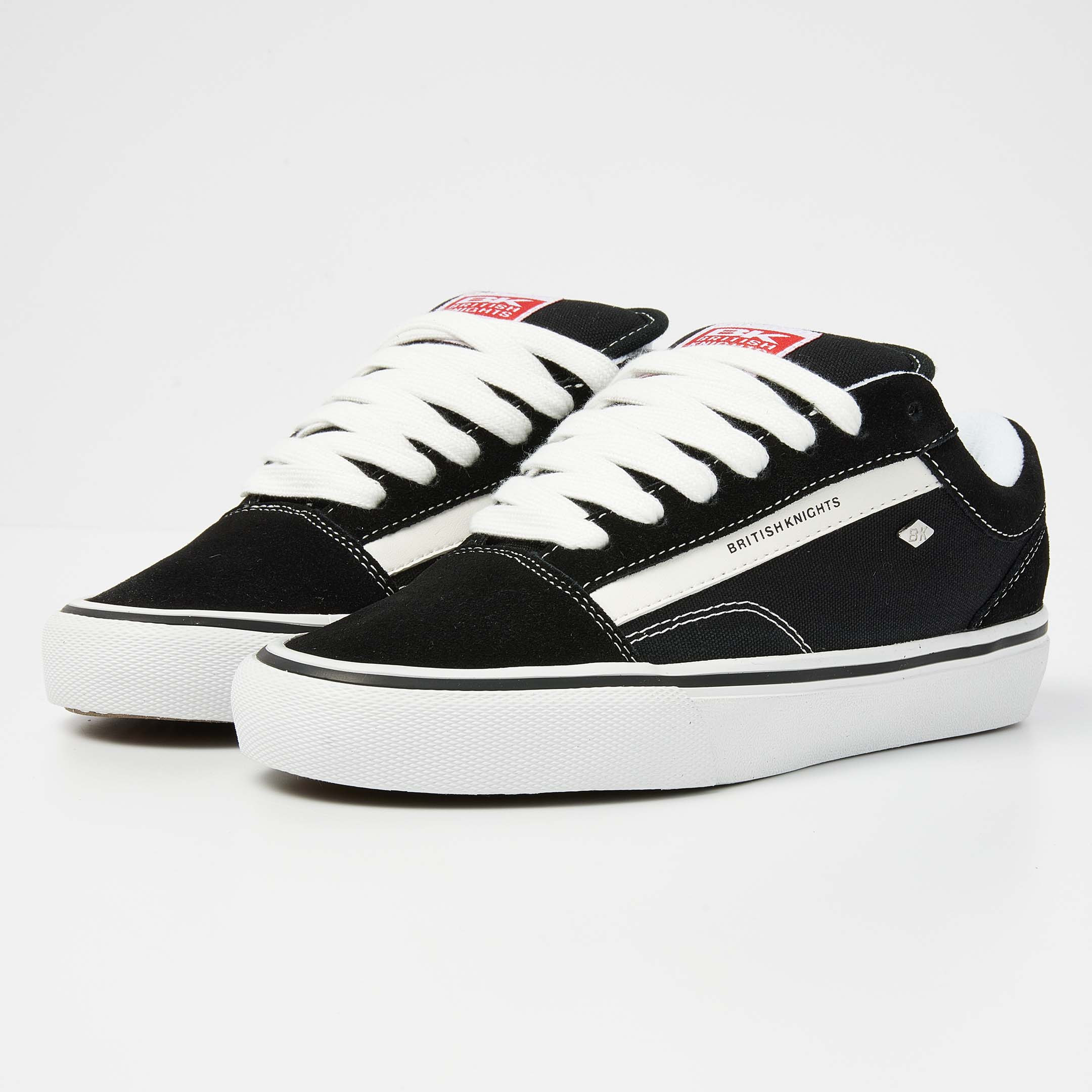 British Knights Sneaker Front view B54-3723-01 MACK CHUNKY LOW-TOP FEMALE British Knights Sneaker Front view B54-3723-01 MACK CHUNKY LOW-TOP FEMALE
