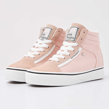  ALT Front view  B48-3715-02 MACK MID PLATFORM HIGH-TOP FEMALE