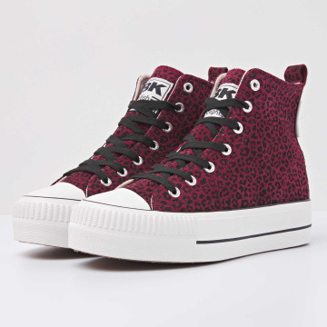  ALT Front view  B48-3718-01 KAYA MID HIGH-TOP FEMALE