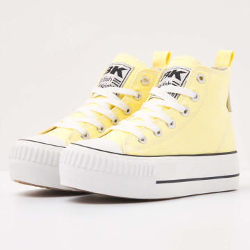  ALT Front view  B49-3701C-03 KAYA MID HIGH-TOP FEMALE