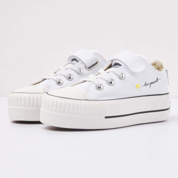 ALT Front view  B49-3706C-01 KAYA LOW LOW-TOP FEMALE