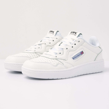  ALT Front view  B51-3601-01 NOORS LOW-TOP FEMALE