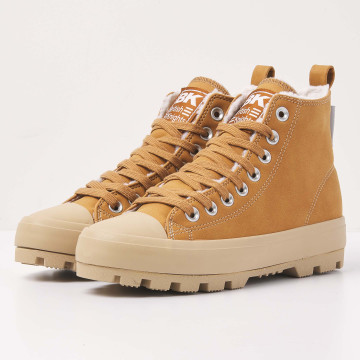  ALT Front view  B52-3735-02 KAYA DSRT HIGH-TOP FEMALE