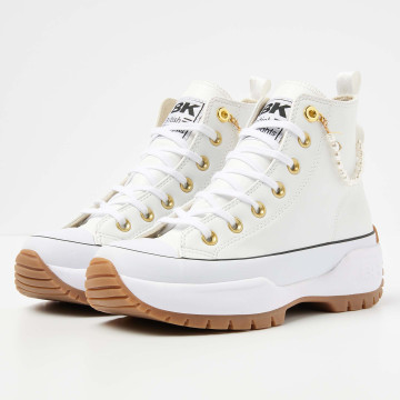  ALT Front view  B53-3733-01 KAYA MID FLY HIGH-TOP FEMALE