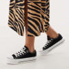 Model  B49-3705-02 KAYA LOW LOW-TOP FEMALE