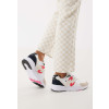 Model  B50-3613-03 TAIGA LOW-TOP FEMALE