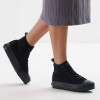 Model  B52-3701-01 KAYA MID HIGH-TOP FEMALE