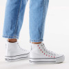 Model  B52-3708-03 KAYA MID HIGH-TOP FEMALE