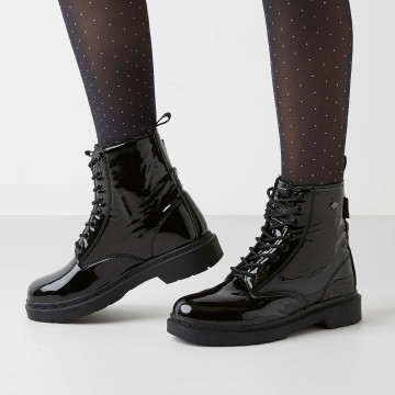 Model  B46-3601-01 BLAKE HIGH-TOP FEMALE