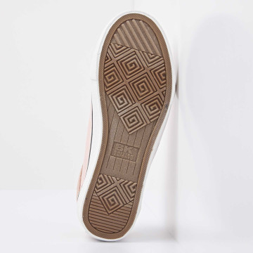 Bottom view  B48-3713-02 MACK PLATFORM LOW-TOP FEMALE