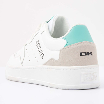 Back view  B49-3631-05 VIGA LOW-TOP FEMALE