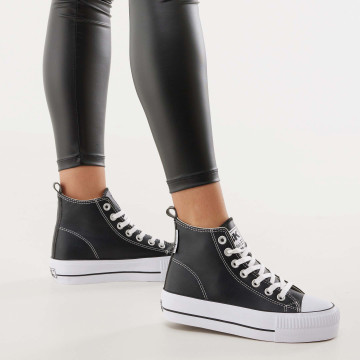 Model  B49-3736-02 KAYA MID HIGH-TOP FEMALE