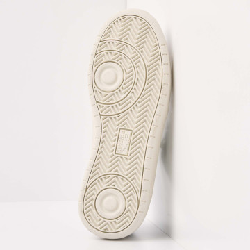 Bottom view  B51-3618-01 NOORS LOW-TOP FEMALE