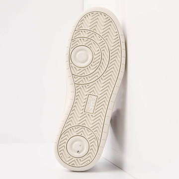 Bottom view  B51-3620-04 NOORS MID HIGH-TOP FEMALE