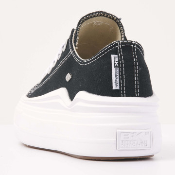 Back view  B51-3732-01 KAYA FLOW LOW LOW-TOP FEMALE
