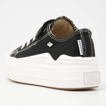 Back view  B51-3732C-01 KAYA FLOW LOW LOW-TOP FEMALE