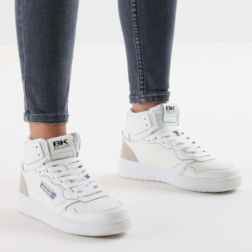 Model  B52-3616-03 NOORS MID HIGH-TOP FEMALE