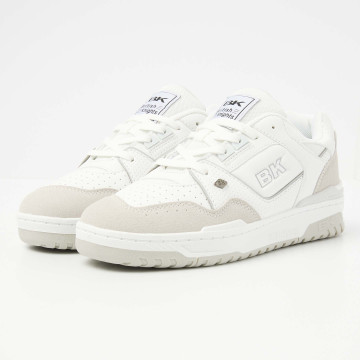 Front view  B53-3620-02 VENDON LOW-TOP FEMALE