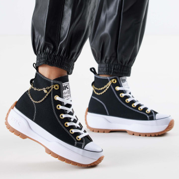 Model  B53-3731-01 KAYA MID FLY HIGH-TOP FEMALE