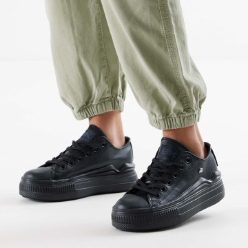 Model  B54-3706-01 KAYA FLOW LOW LOW-TOP FEMALE