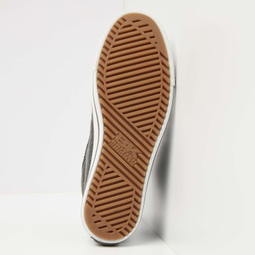 Bottom view  B54-3722-03 KAYA PRO HIGH-TOP MALE
